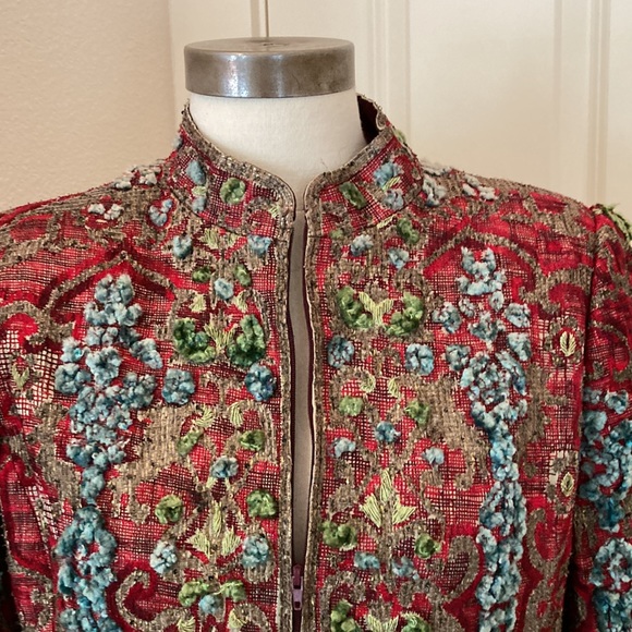 Gorgeous coat by Oscar de la Renta a collection piece - Picture 6 of 12